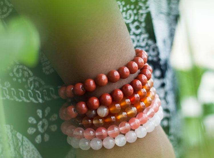 Buy Carnelian Bracelet 4mm with Gold Buddha Charm Online From Premium  Crystal Store at Best Price - The Miracle Hub